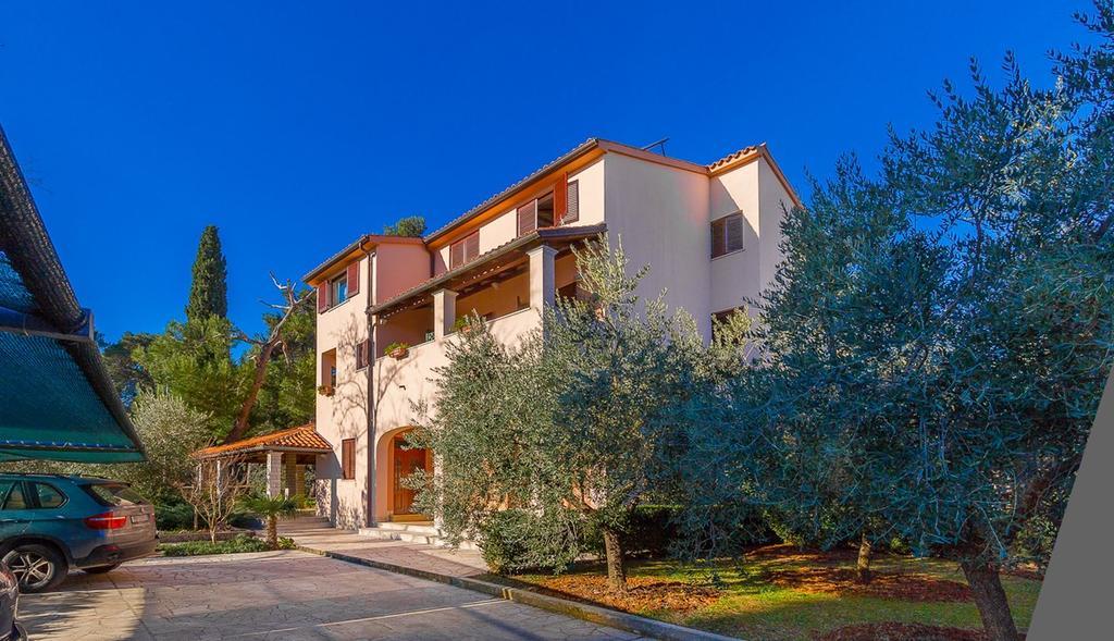 Apartments Valbandon Fazana Exterior photo