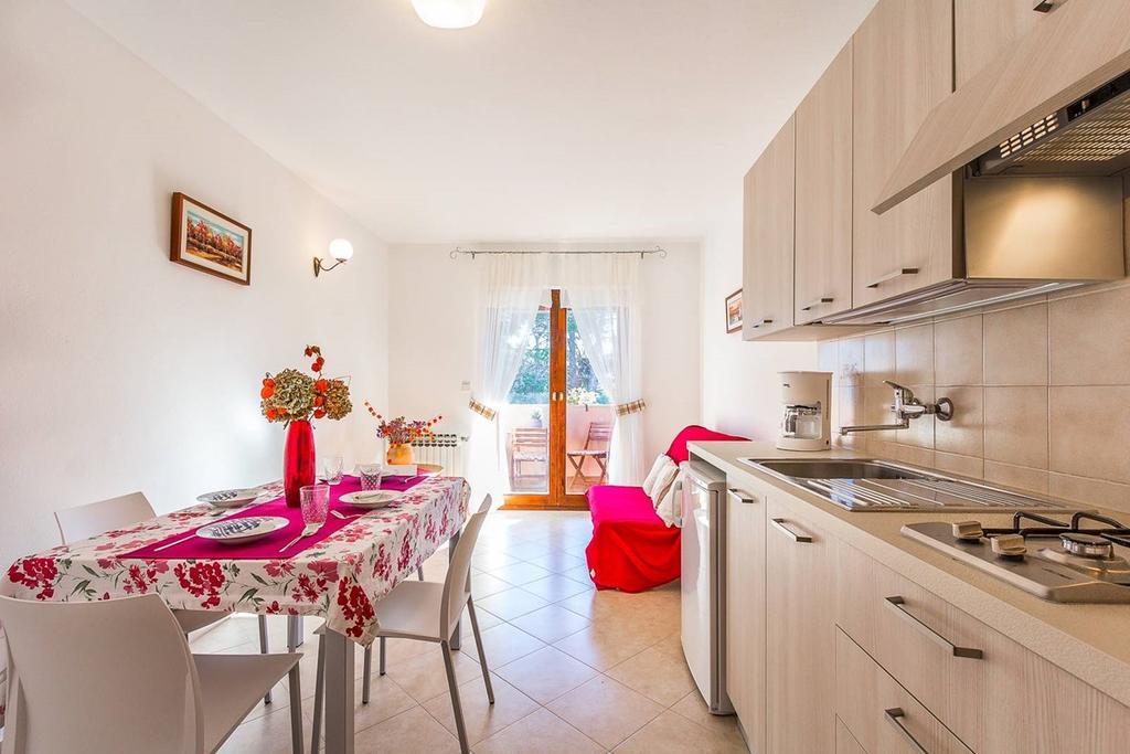 Apartments Valbandon Fazana Exterior photo
