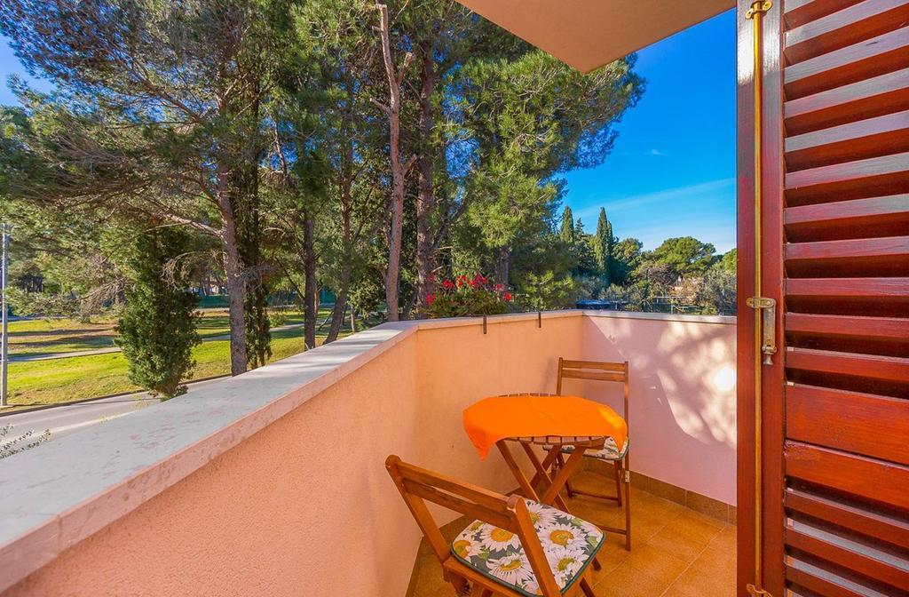 Apartments Valbandon Fazana Exterior photo