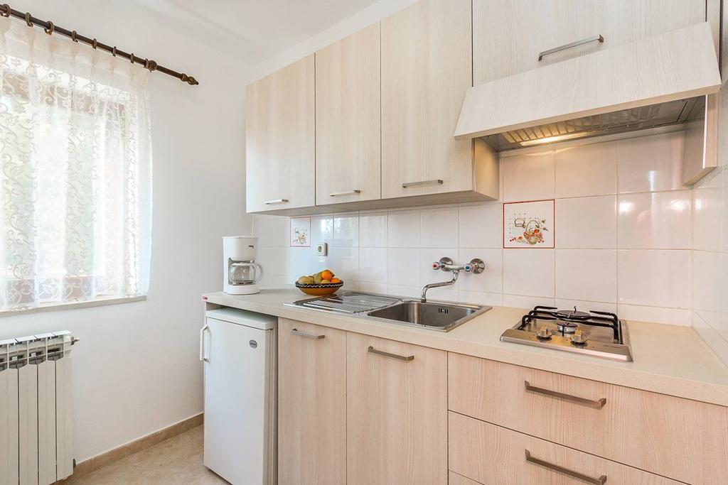 Apartments Valbandon Fazana Exterior photo